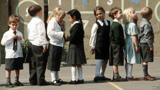 漫話英倫：孩子幾歲開始上學最好？