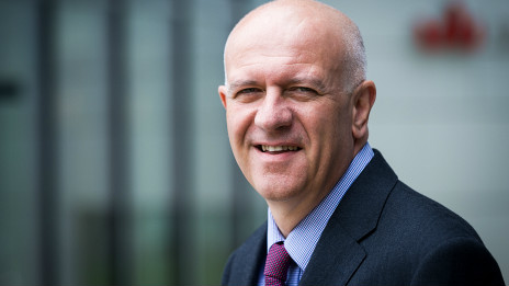 留英訪談:貝德福特大學(xué)校長