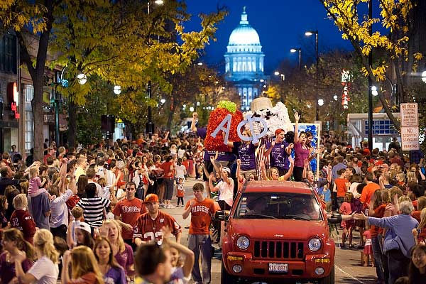 多姿多彩的“返校節”