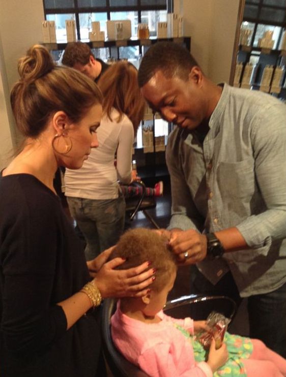 美發店開“老爸梳辮子”培訓