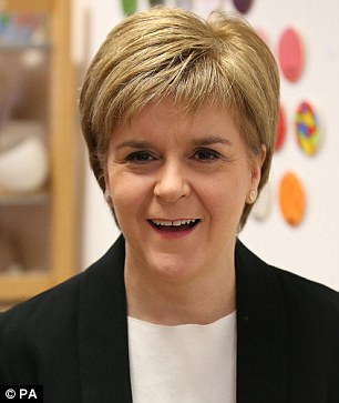 為何政壇女強人青睞短發波波頭？