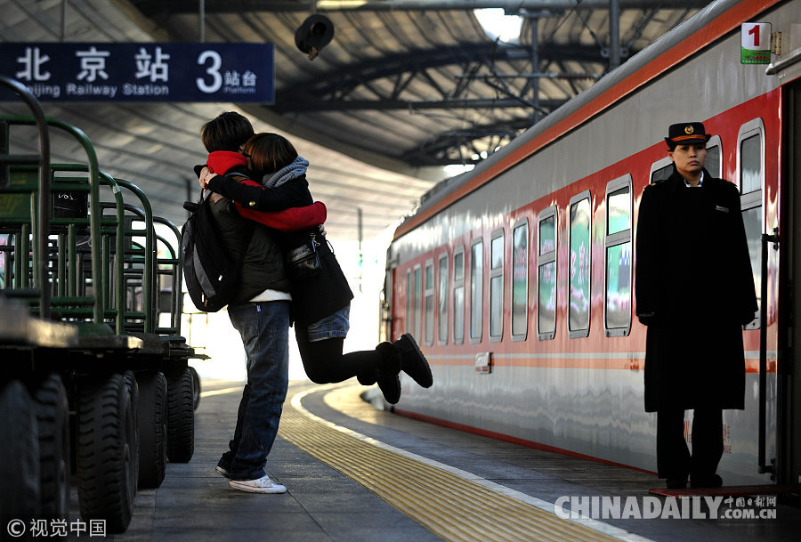 2018春運(yùn)開(kāi)啟 盤(pán)點(diǎn)歷年春運(yùn)經(jīng)典瞬間（組圖）