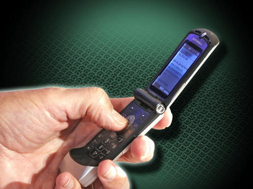 美兩男子月發送21萬條短信 試創世界紀錄