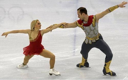 冬奧會(huì)：挪威冰壺隊(duì)花格褲受?chē)?guó)王青睞