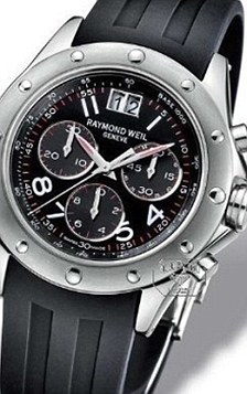 為湊經(jīng)費 英國防部廉價甩賣直升機(jī)、航母