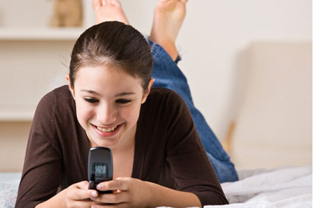 發(fā)短信比當(dāng)面交談更可能說(shuō)真話(huà)