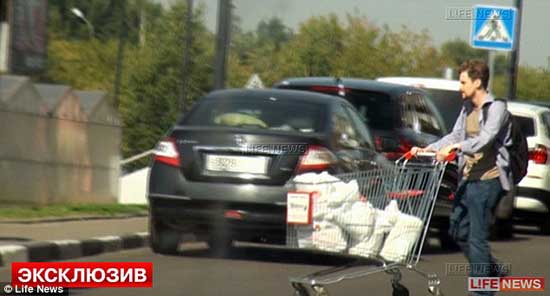 斯諾登在俄購物照曝光 巴西能源部遭加拿大監控