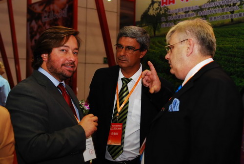 “葡萄酒節、果蔬食品博覽會、美食節”齊聚煙臺