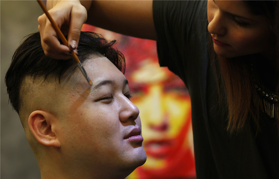 Kim Jong-un lookalike turns heads