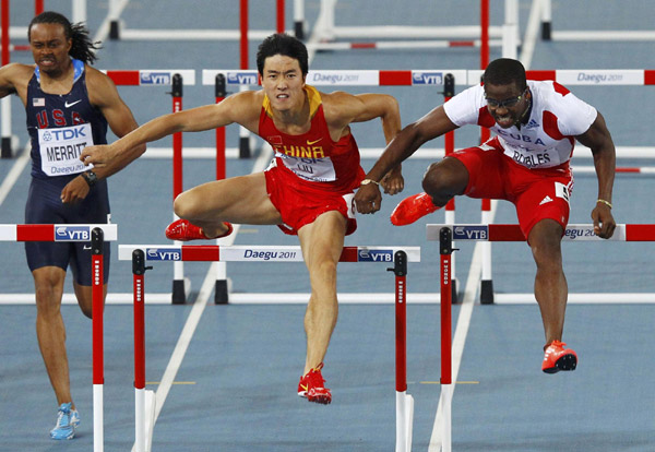 Robles stripped of 110m hurdles gold Robles stripped of 110m hurdles gold