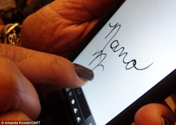 美推出“納米指甲”解決觸屏困擾(組圖)