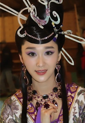 奇葩古裝造型笑出內(nèi)傷(組圖)