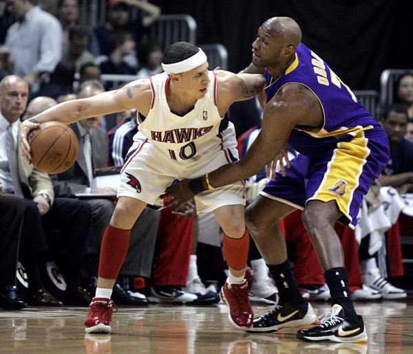 NBA：老鷹兇猛 科比28分湖人兩連敗