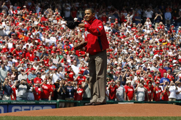 美國總統奧巴馬為職棒聯賽開球
