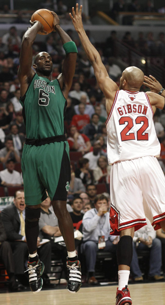 NBA：公牛血戰(zhàn)過關(guān) 綠衫軍客場失利排名第四