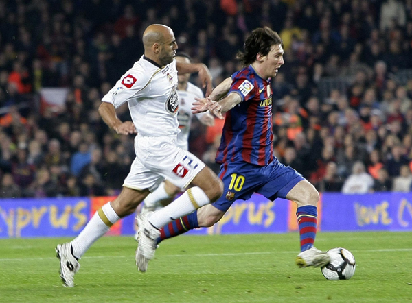 西甲：巴塞羅那3:0完勝拉科魯尼亞 奪得七連勝