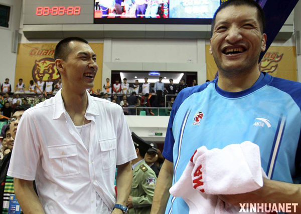 易建聯為玉樹災區捐款20萬