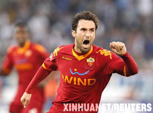 羅馬2:1拉齊奧登頂 德比戰10黃1紅險群毆