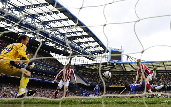 英超：切爾西7:0大勝 卡勞帽子戲法蘭帕德梅開二度