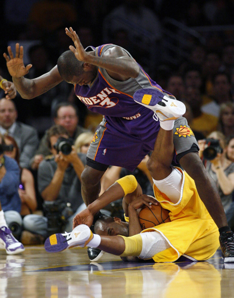 NBA：科比40分力壓納什兩雙 西部決賽湖人1:0太陽