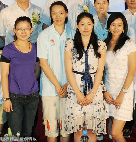 羅雪娟王冰玉等被公派留學 世界冠軍進國外課堂