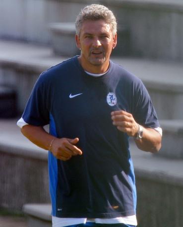 巴喬復(fù)出參加培訓(xùn) 憂郁王子重歸足球世界[組圖]