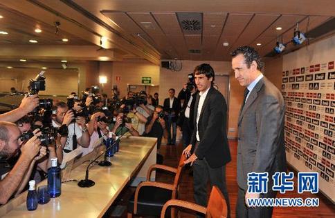 “再見，隊長！”——傳奇勞爾告別皇馬