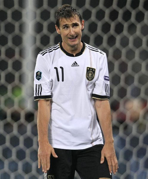 歐預(yù)賽：英格蘭輕取瑞士 意大利德國大勝弱旅