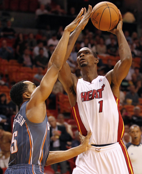 季前賽：詹姆斯復出貢獻33分 熱火末節崩潰遭山貓翻盤