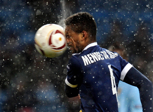 歐聯(lián)杯：尤文雪中出局 曼城完勝晉級(jí)