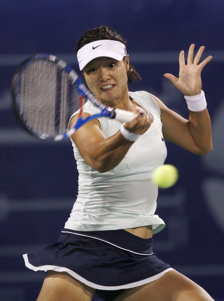 李娜痛失四賽點 澳網后首秀慘遭逆轉