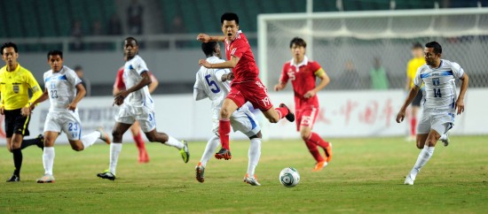 友誼賽：國足3:0完勝洪都拉斯 蒿俊閔上演助攻帽子戲法