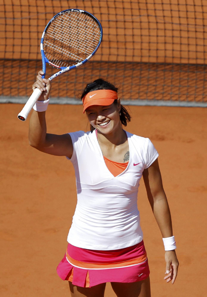 法網(wǎng)：李娜2:0完勝莎拉波娃闖進(jìn)決賽 創(chuàng)亞洲最好成績