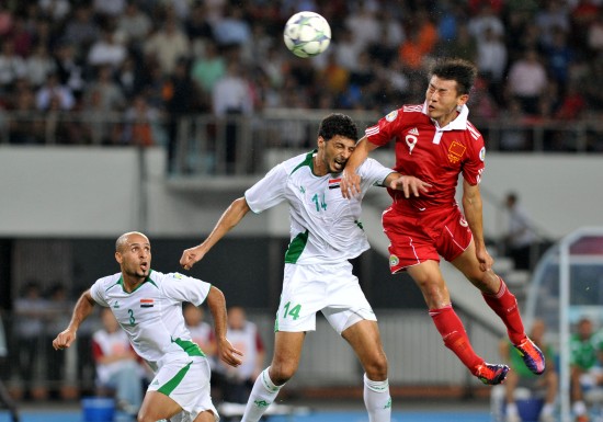 世預(yù)賽：中國(guó)主場(chǎng)0:1負(fù)10人伊拉克出線告急