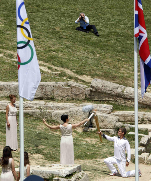 倫敦奧運圣火點燃 火炬傳遞拉開帷幕