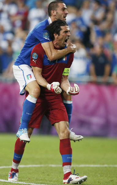 歐洲杯：巴洛特利神奇進(jìn)球 意大利2:0勝愛爾蘭出線