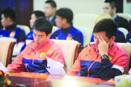 中超冠軍用經(jīng)濟(jì)杠桿激發(fā)國(guó)腳愛國(guó)榮譽(yù)感