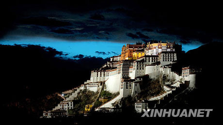 布達拉宮七月美如畫[組圖]